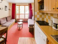 Apartment in Hautes-Alpes with Ski-In Access Hotéis em Vars