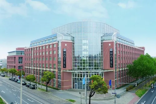 NH เดรสเดิน นอยสตัดท์