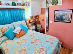 Charming 1BR Getaway in Long Island Village Resort