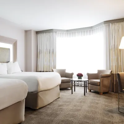 Novotel Montréal Centre โรงแรมใกล้สถานีกลางเมืองมอนทรีออล