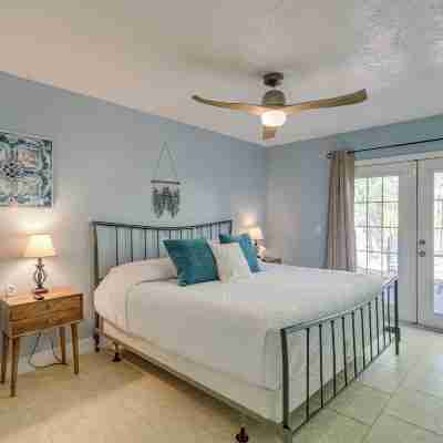 Breezy Cape Canaveral Townhome about 1 Mi to Beach! Rooms
