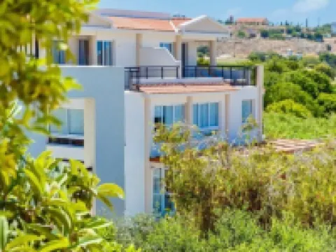 WellClub - Family Wellness & Sea View Suites Hotels in Chloraka