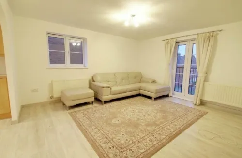 2 Double Bed Flat, En-suite, Top Floor, With Private Parking - 2 estrellas