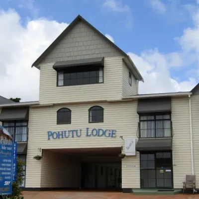 Pohutu Lodge Motel Hotels near Te Puia - Rotorua, NZ