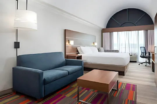 Holiday Inn Express & Suites MACON - I-475 by IHG