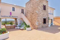 Sardinia Blu Residence - parking