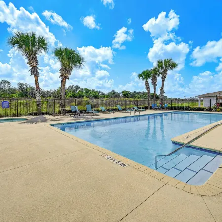 2 Mi to Dtwn Sebring! Pet-Friendly Retreat w/ Yard