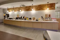 La Quinta Inn & Suites by Wyndham Dallas Love Field - sarapan
