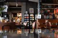 Exeter Hotel - С баром