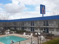 Motel 6 Holbrook, AZ - Pools
