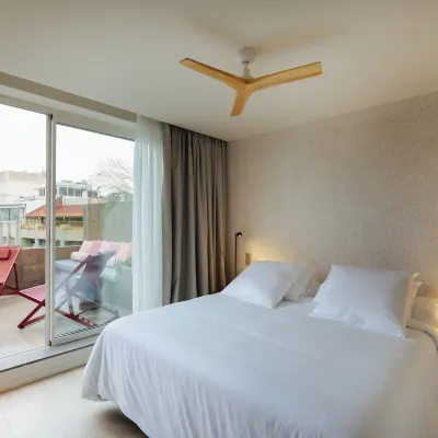 Hotel Taro Santa Cruz Hoteles cerca de Museo Militar de Almeyda
