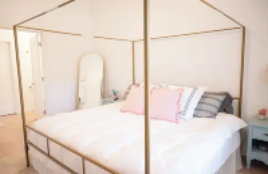 The Peach Cottage Near Horsehead Lake, University, Wedding Venues, Ozark Mtns!