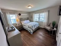 Luxury 3 BR/1 BA Home 3 Minutes to Downtown Murfreesboro & 5 Minutes to MTSU