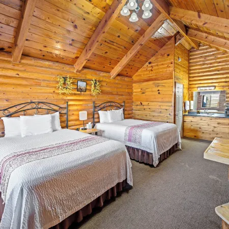 Bryce Canyon Log Cabins