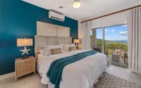 Stunning 360° Views of Magens Bay, St.John & BVI's. Luxury 6 bedroom villa