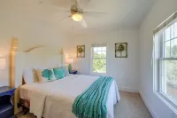 Near Ocean: Buxton Townhome w/ Patio! - parking