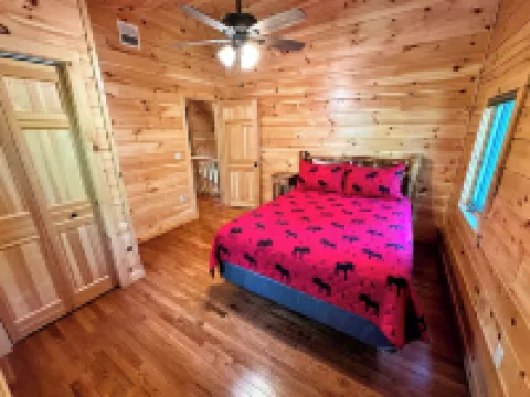 80pvr Log Home 20min to Bretton Woods! AC, Hot Tub, Wifi, Cable, Fireplace, Fire pit