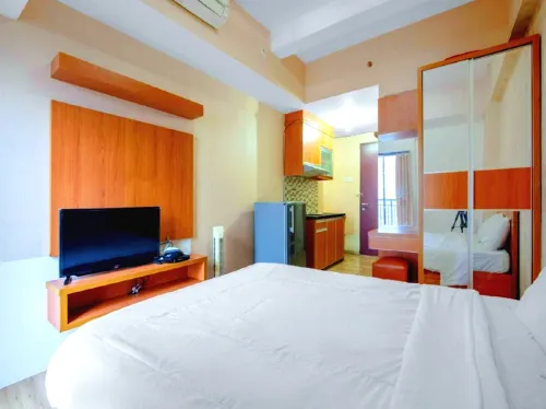 RedLiving Apartemen Tamansari Panoramic - Rasya Room