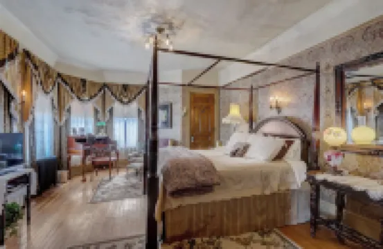 Schuster Mansion Bed & Breakfast