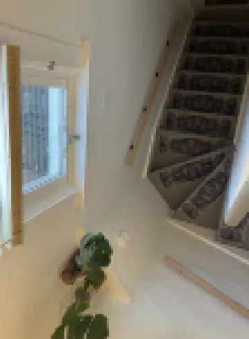 Cosy Boho 3rd Floor Studio in Heart of Covington, 5 Minute Walk to Wedding Venue