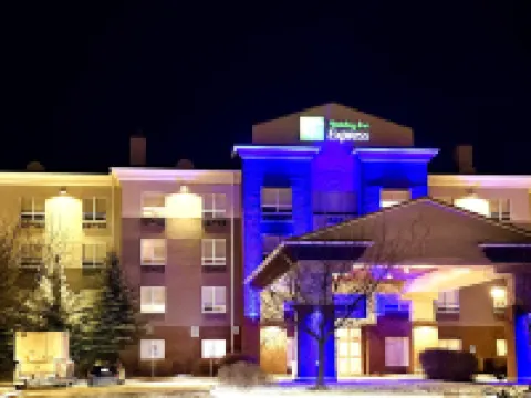 Holiday Inn Express & Suites AIRDRIE-CALGARY NORTH by IHG Hotels in Airdrie