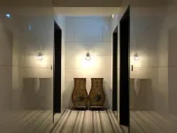 Top Cloud Hotel Suwon Hotels near Seoho Park
