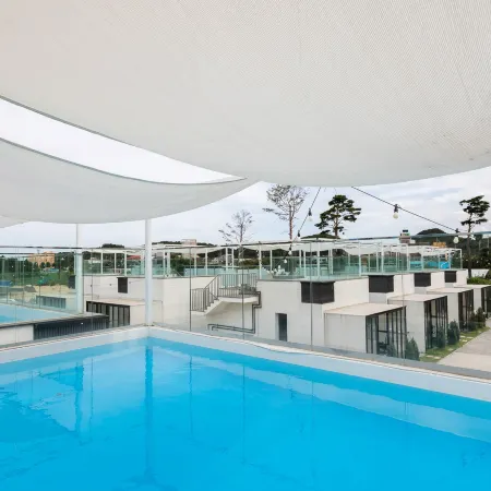 Yangyang Pool Lounge Pension & Glamping