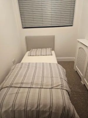 Modern One-Bed Studio in Tulla