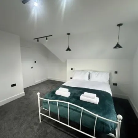 Dippen Hall Charm - Minutes From London Gatwick Отели в г. Лингфилд