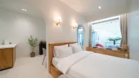 Cheongju Laon Pool Villa - 4-Star