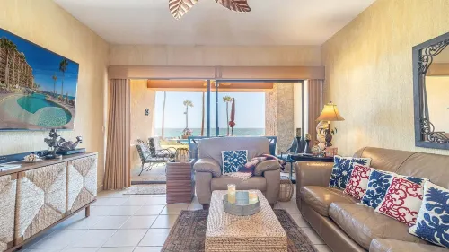 Salty Sea Breeze Gem Ground Floor - Beach