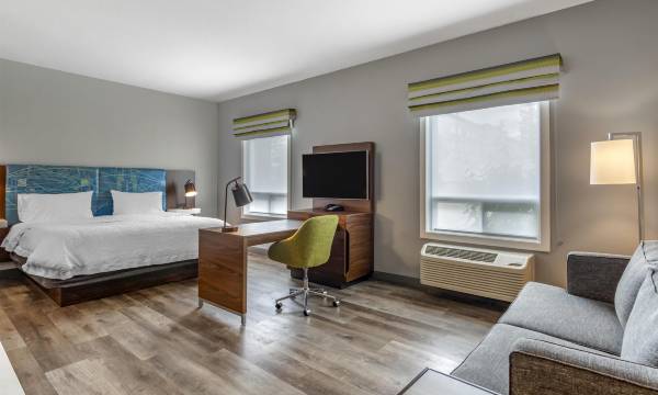 Hampton Inn & Suites by Hilton Edmonton/West