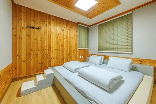 Cheongdo Elago Kids Pool Villa