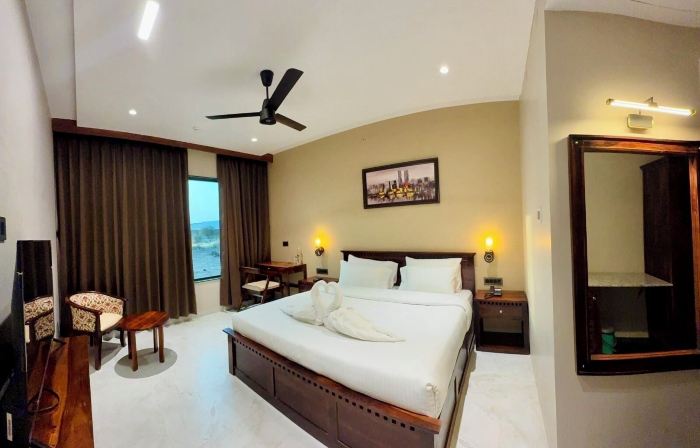 Riviera Hotel & Resort