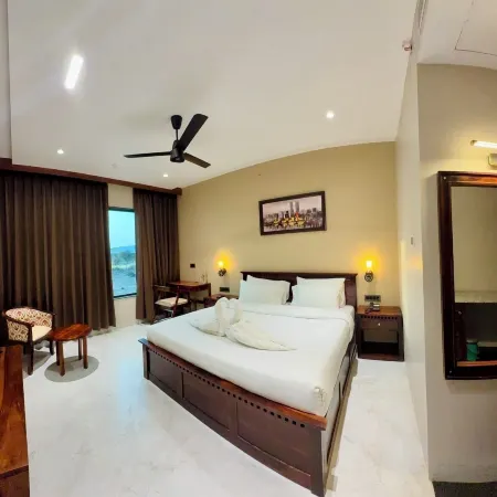 Riviera Hotel & Resort