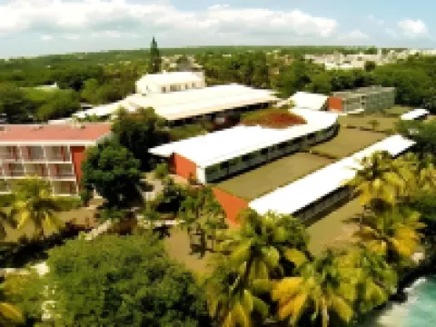 Auberge de la Vieille Tour Hotels in 