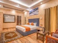 Tapovan Inn Hotel and Resort 샤몰리 호텔