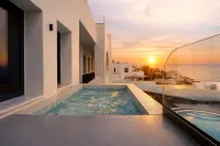 Kudos Suites Firostefani - vasca da bagno