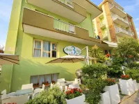 Hotel Tre Stelle Hotels near 105 Stadium