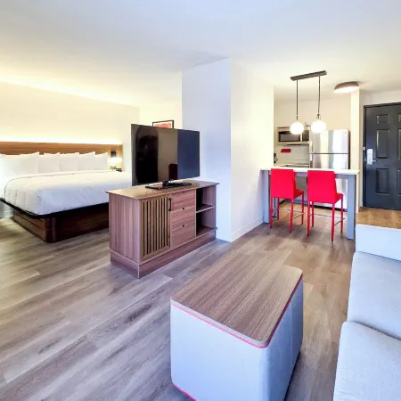 Baymont by Wyndham Auburn Hills South