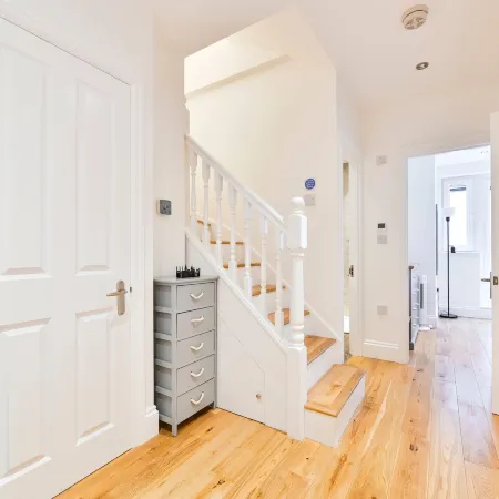 GuestReady - Contemporary home in Chiswick