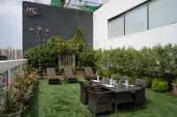 Grand Mercure Vadodara Surya Palace Hotels in 