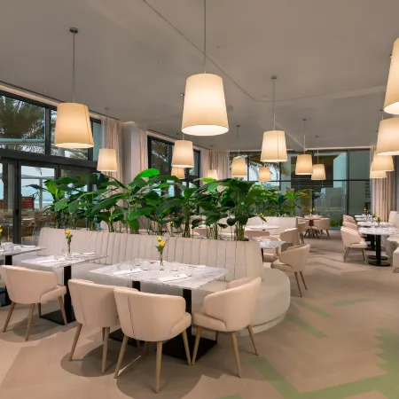 voco MUSCAT AL MOUJ by IHG