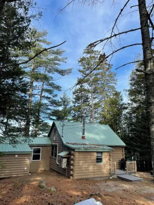 Lakefront Cabin near Acadia National Park