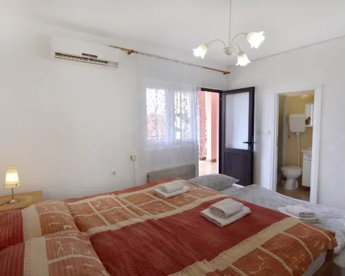 Ideal vacation flat for a comfortable stay Hotels in Monterol