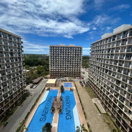 Aesthetic, Cozy and Modern Pool and SeaView Condo in Mactan Saekyung Phase 3