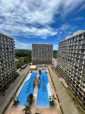Aesthetic, Cozy and Modern Pool and SeaView Condo in Mactan Saekyung Phase 3 - สระว่ายน้ำส่วนตัว