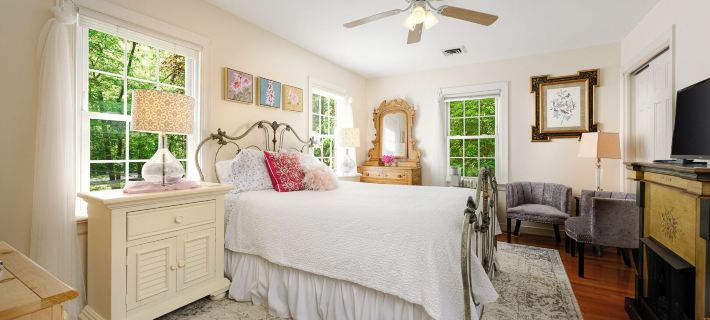 Colonial Gardens B & B Hotels in Williamsburg