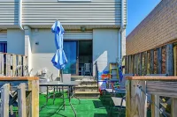 Ocean City Townhome, Deck w/ Canal Access! -  Appartamenti vacanze