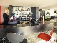ibis London Luton Airport Hotels in Luton